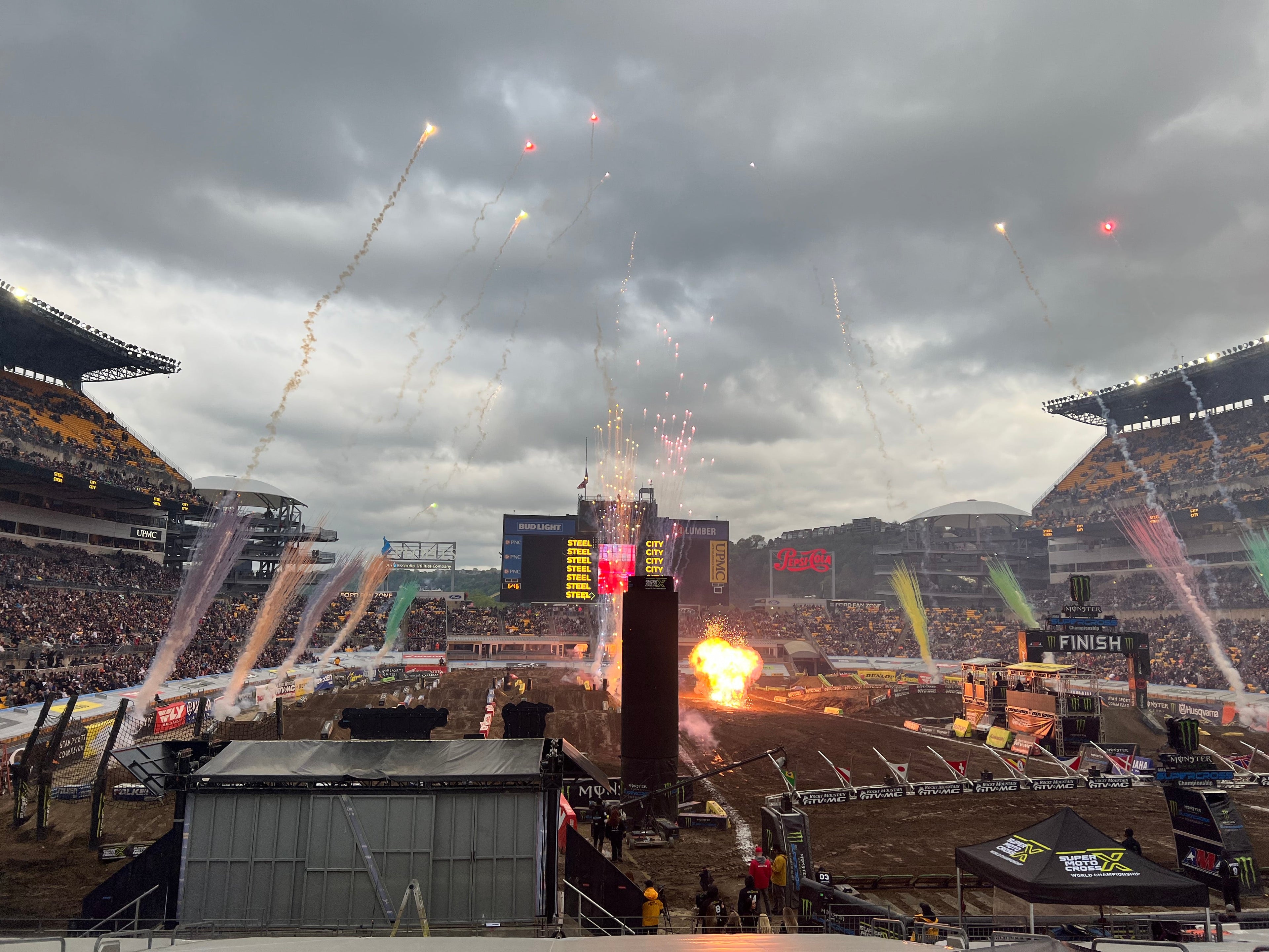 AMA Round 15 Supercross Pittsburgh Highway Division Motorcycles and Shit 